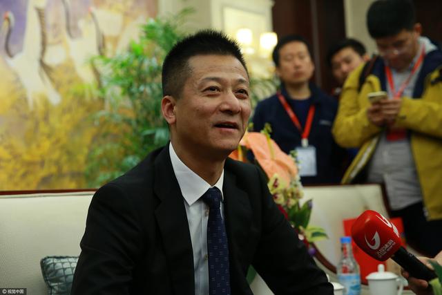 嗯啊h客厅hh乖女h掠女